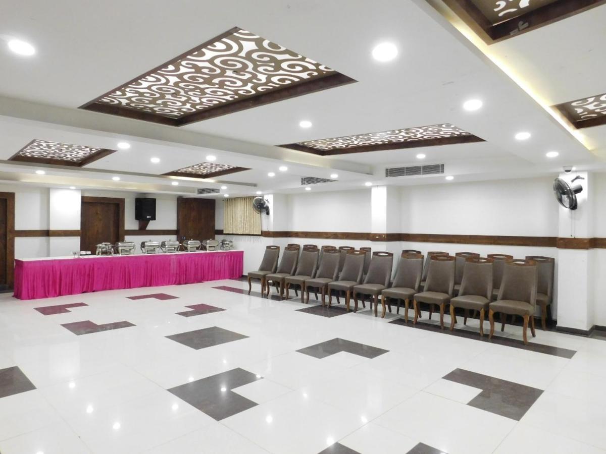 Hotel Shiva Club And Resort Mundra Kültér fotó